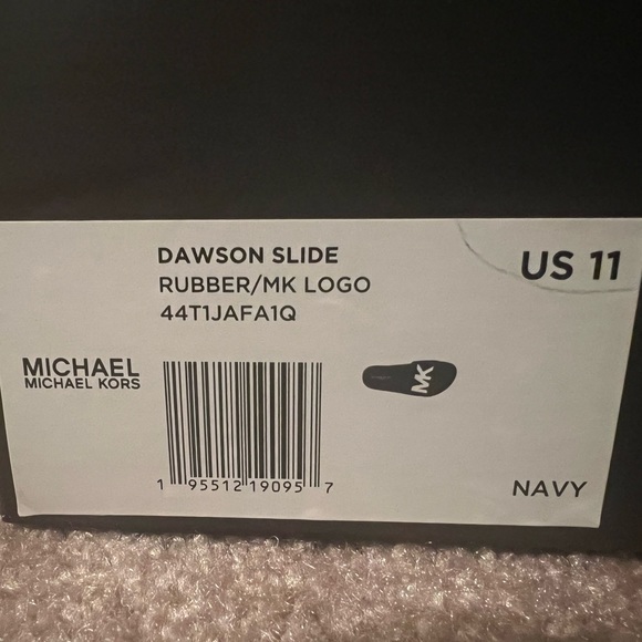 Michale Kors navy slides - Picture 4 of 4